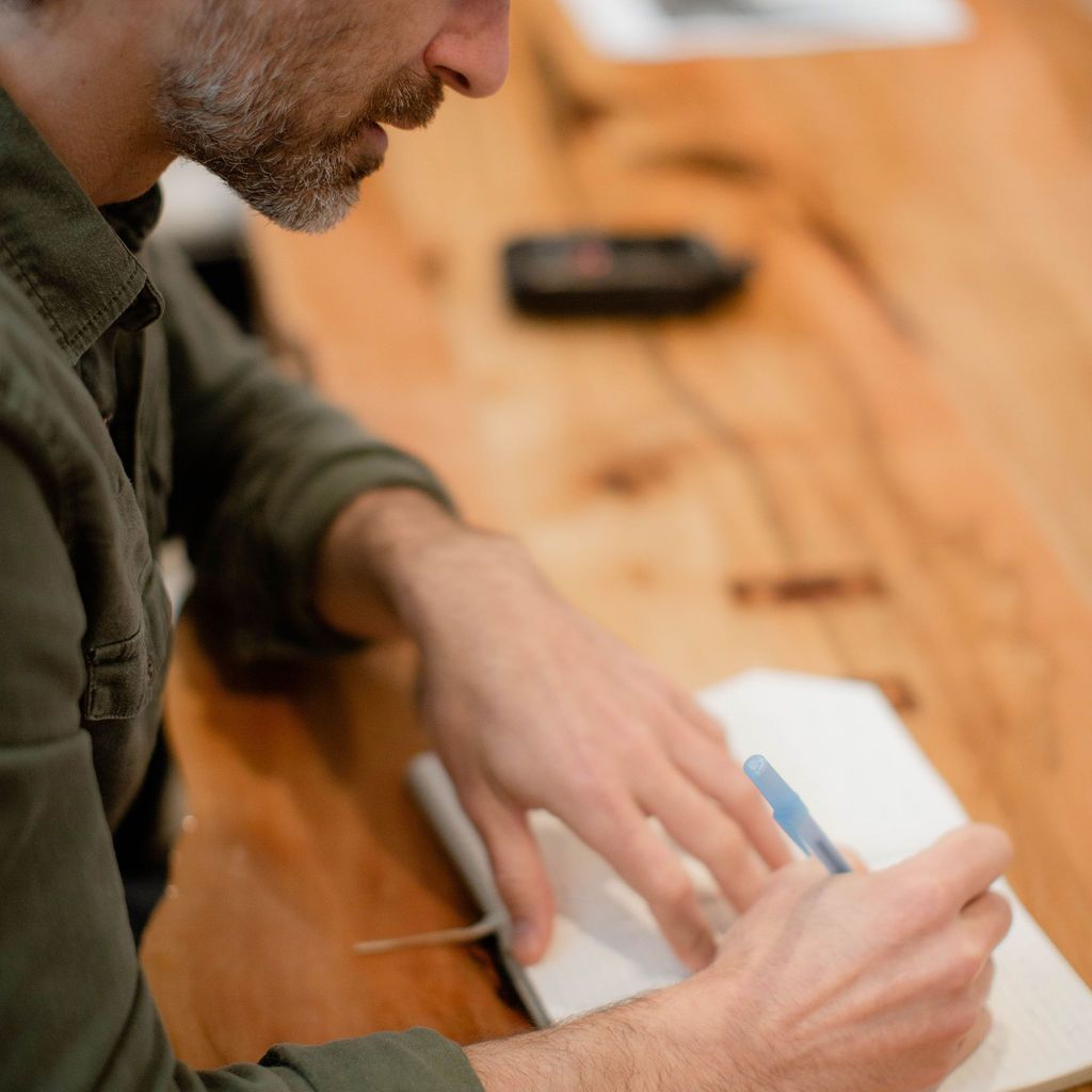 Rencontre préparatoire Chanson de son vivant, avec Guillaume Regaudie et la famille lamontagne. crédit photo: Morgaine Owens